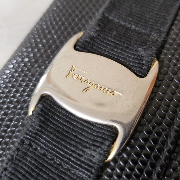 ❌SOLD❌ 🖤Salvatore Ferragamo Wallet🖤 - Picture 10 of 10